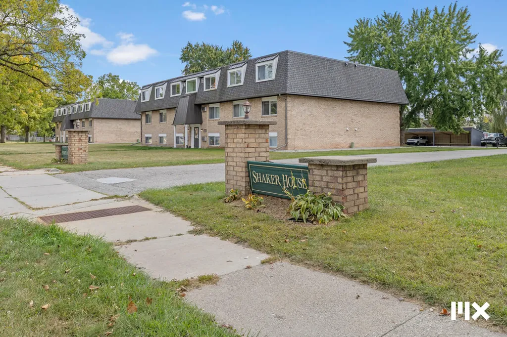 757 W Shepherd Street Charlotte City MI 48813