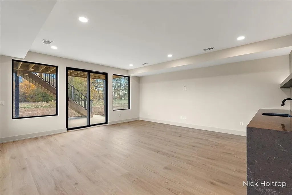 312 Ottogan Hills Court Jamestown Charter Township MI 49323