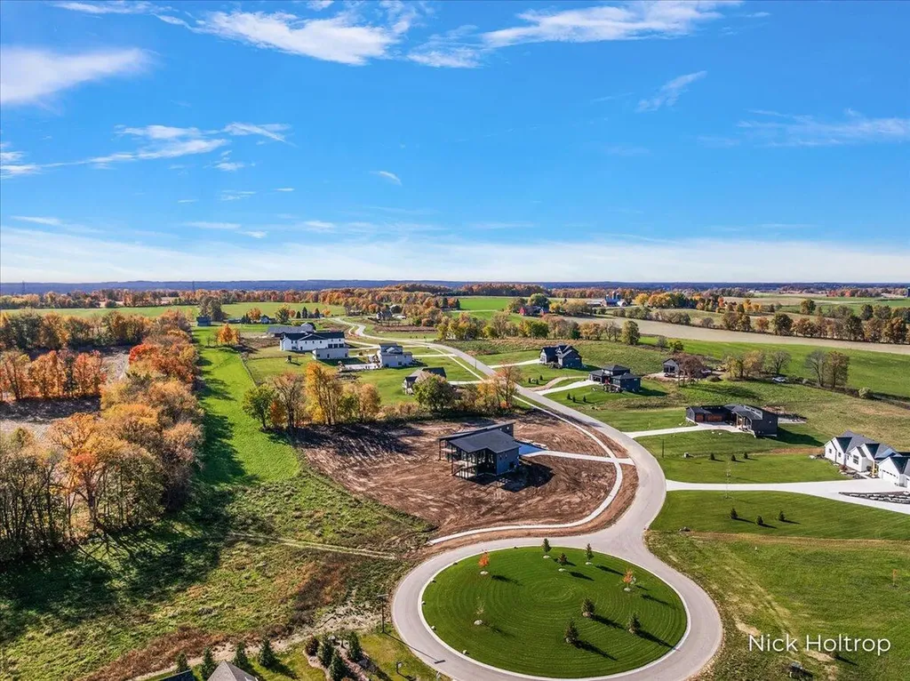 312 Ottogan Hills Court Jamestown Charter Township MI 49323