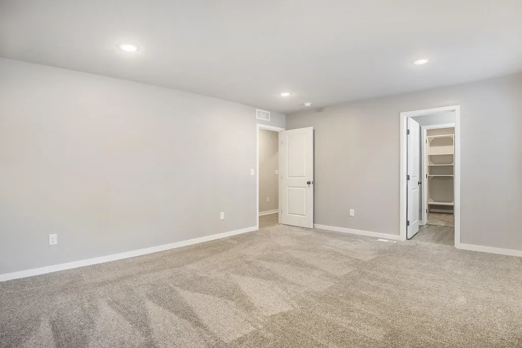 17539 Beechwood Lane Ferrysburg City MI 49456