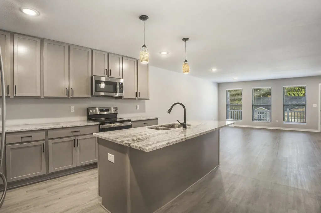 17539 Beechwood Lane Ferrysburg City MI 49456