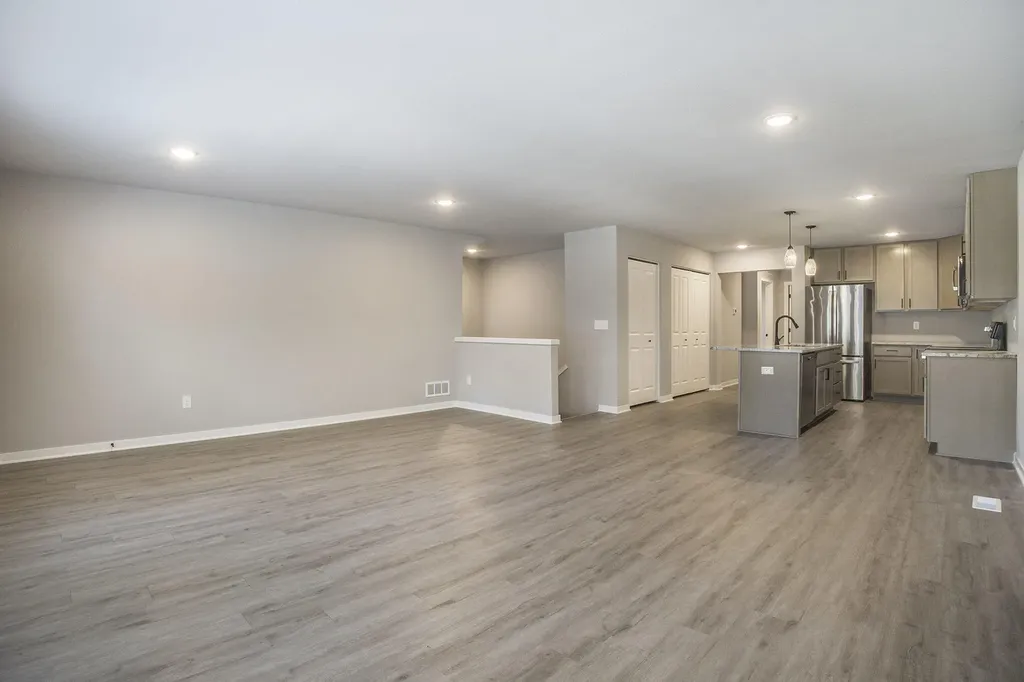 17539 Beechwood Lane Ferrysburg City MI 49456