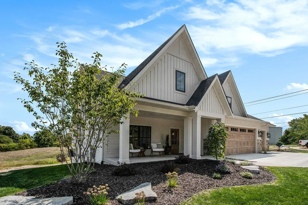 8432 Ravinewood Drive Georgetown Charter Township MI 49428