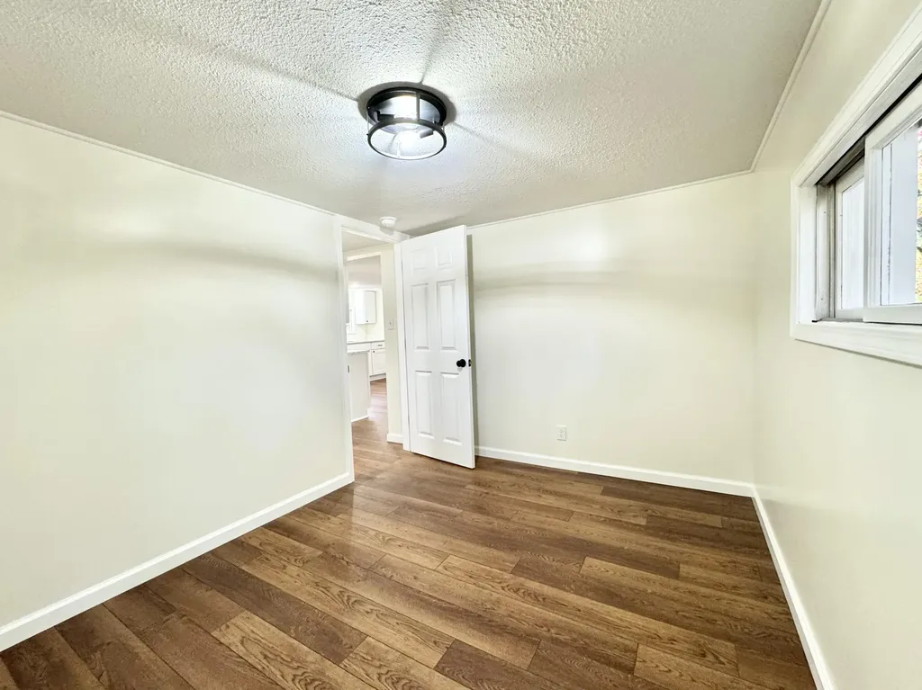 17692 Lake Drive Unknown City MI 49305