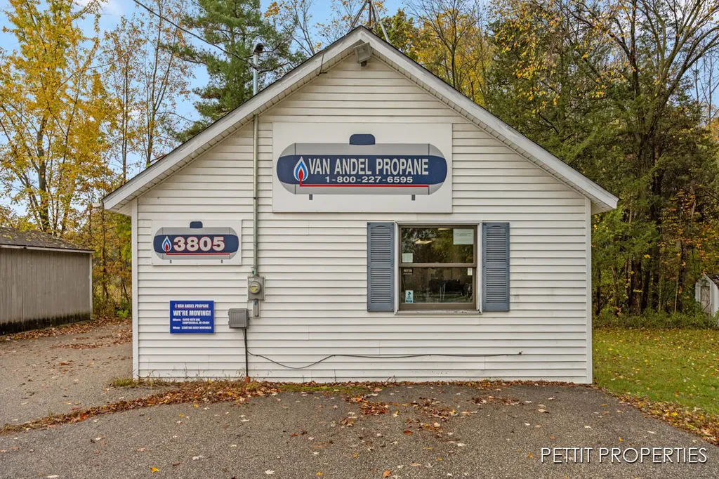 3805 S Ravenna Road Ravenna Village MI 49451