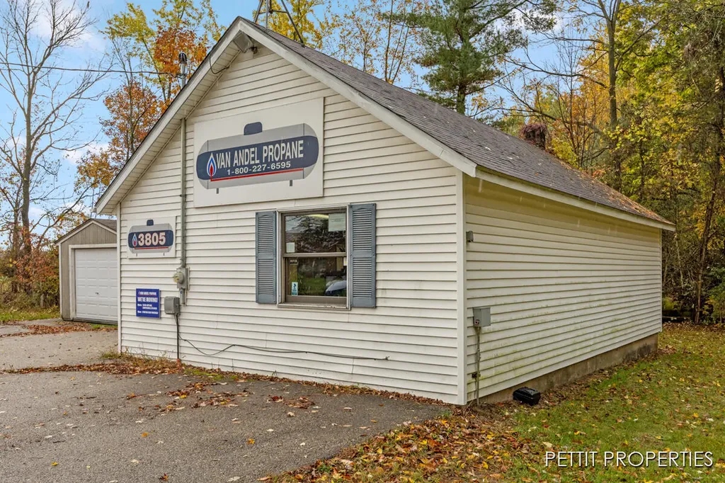 3805 S Ravenna Road Ravenna Village MI 49451