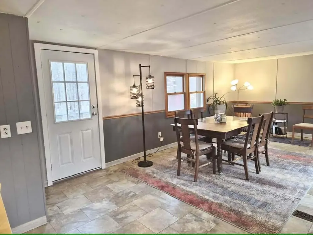 9807 N Maple Hill Road Reynolds Township MI 49329