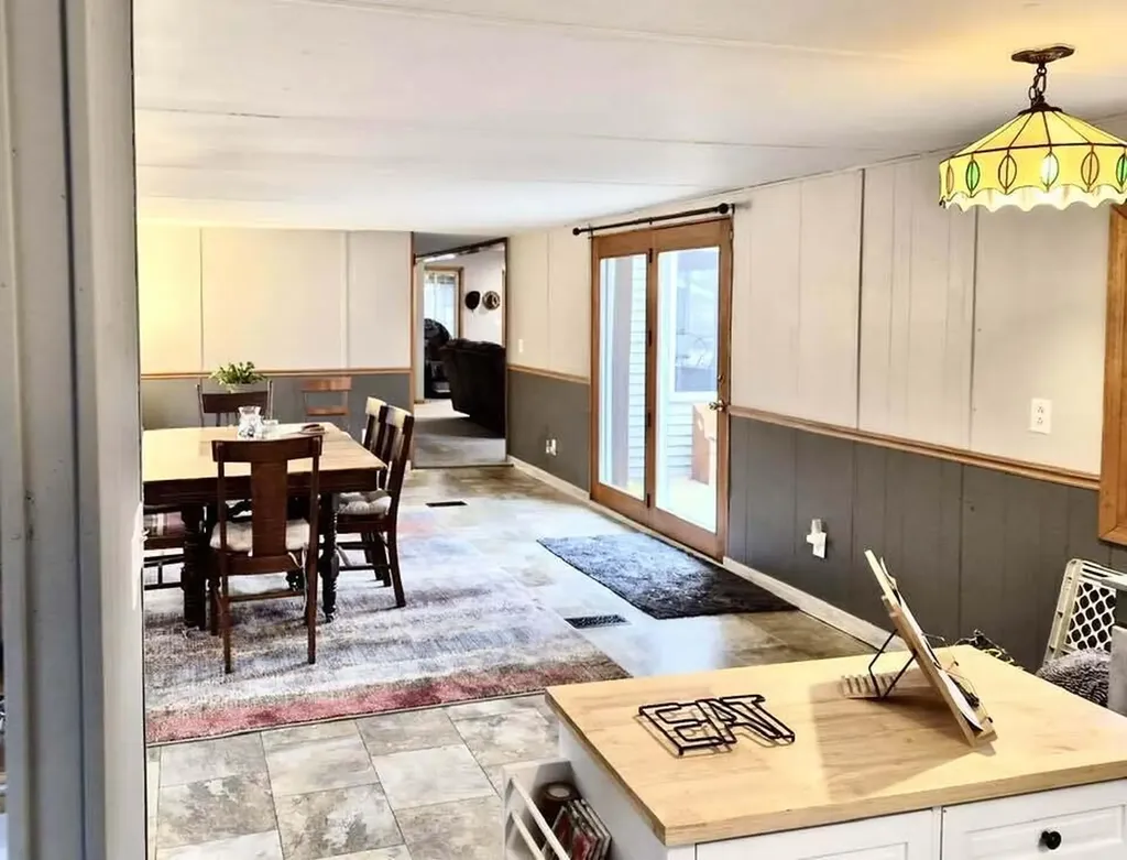 9807 N Maple Hill Road Reynolds Township MI 49329