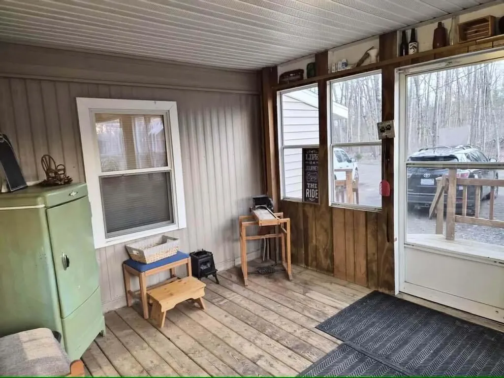9807 N Maple Hill Road Reynolds Township MI 49329