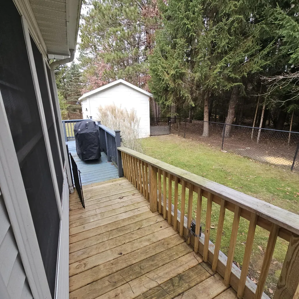 9138 White Pine Drive Morton Township MI 49346