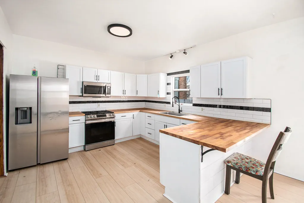 1559 Coit Avenue NE Grand Rapids City MI 49505
