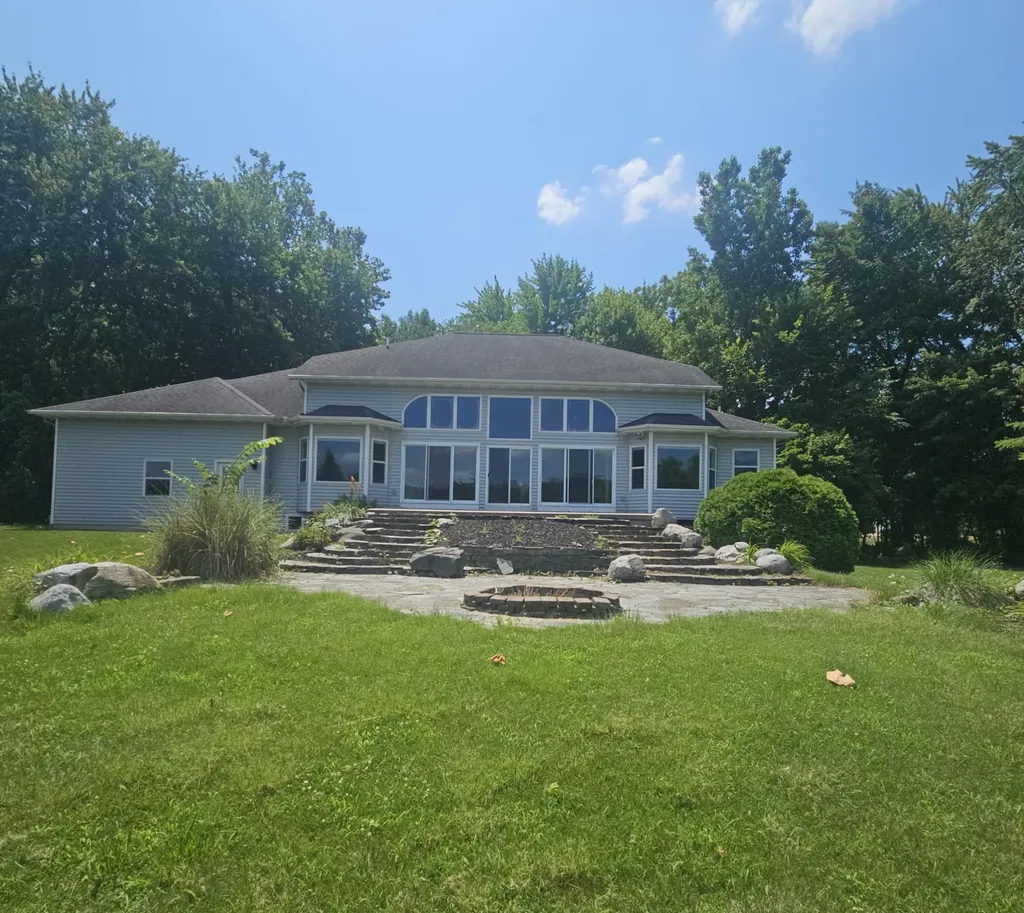 4335 56th Street SW Wyoming City MI 49418
