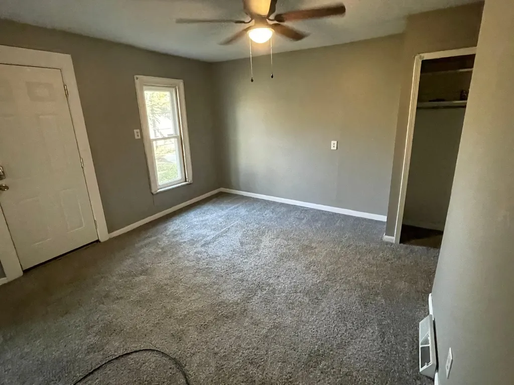 429 Shirley Street NE Grand Rapids City MI 49503