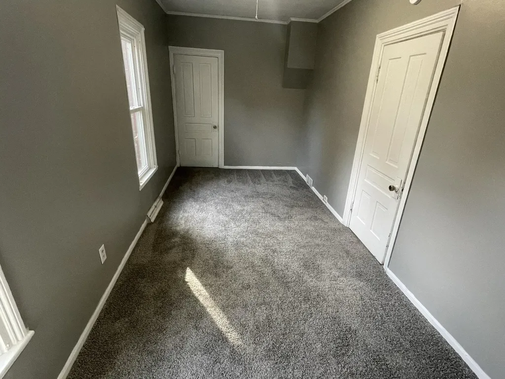429 Shirley Street NE Grand Rapids City MI 49503