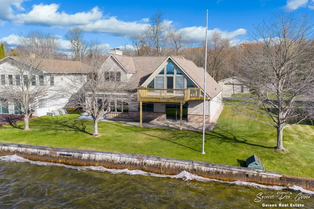 8591 Hidden Trail Orleans Township MI 48865