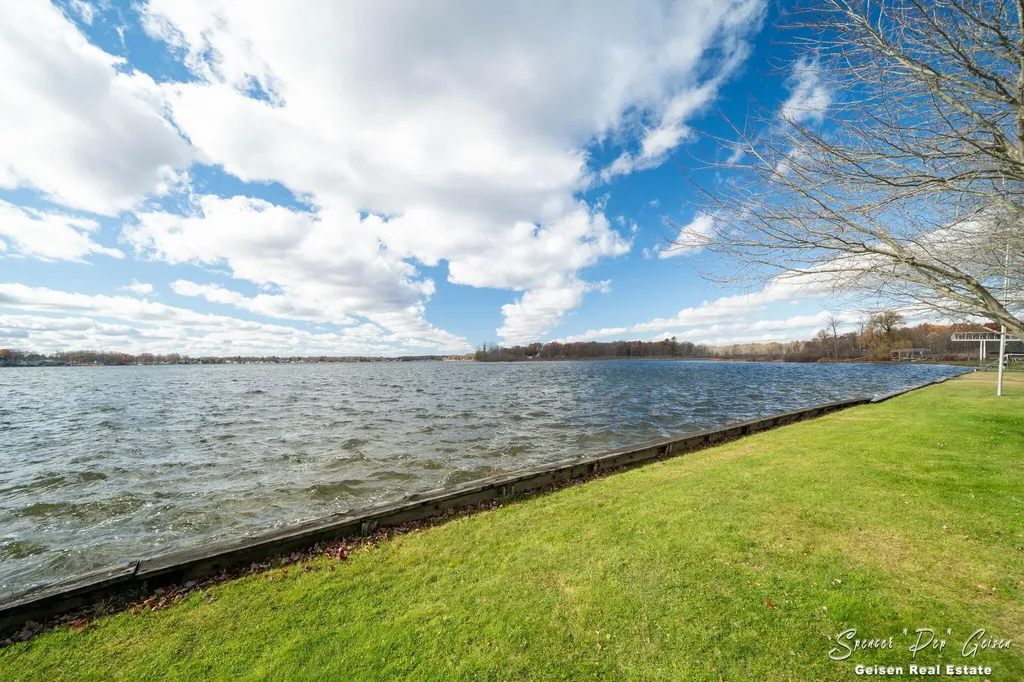 8591 Hidden Trail Orleans Township MI 48865