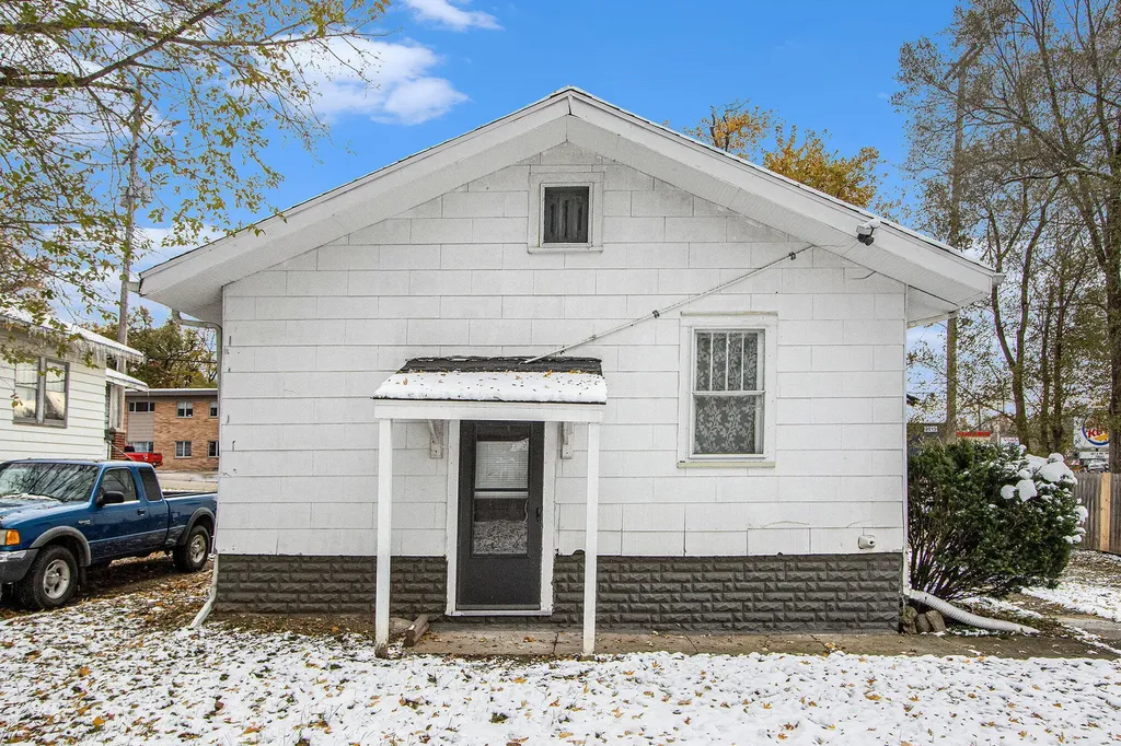 448 Whitcomb Street Kalamazoo City MI 49001