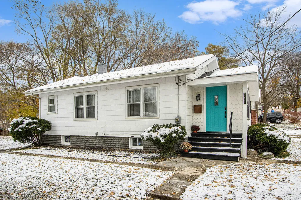 448 Whitcomb Street Kalamazoo City MI 49001