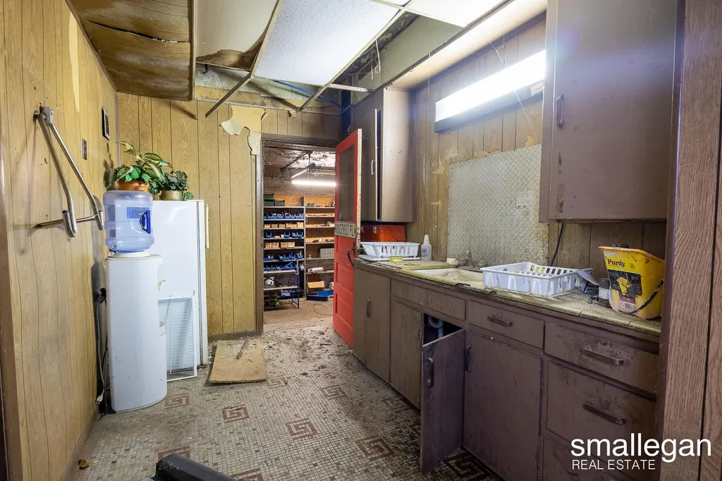 866 Portage Street Kalamazoo City MI 49001