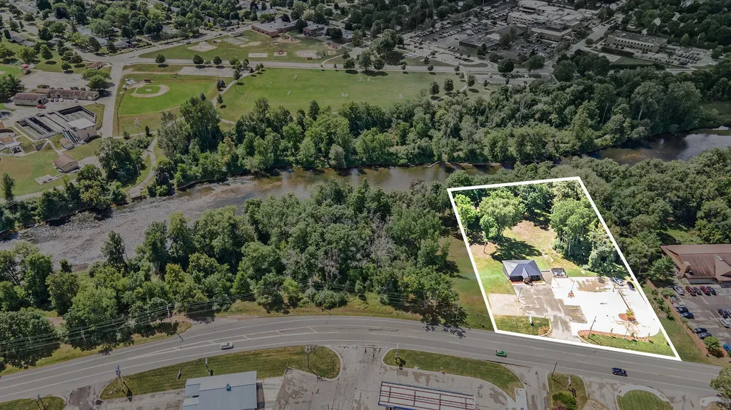 520 S 3rd Street Big Rapids City MI 49307