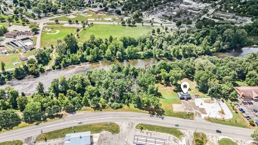 520 S 3rd Street Big Rapids City MI 49307