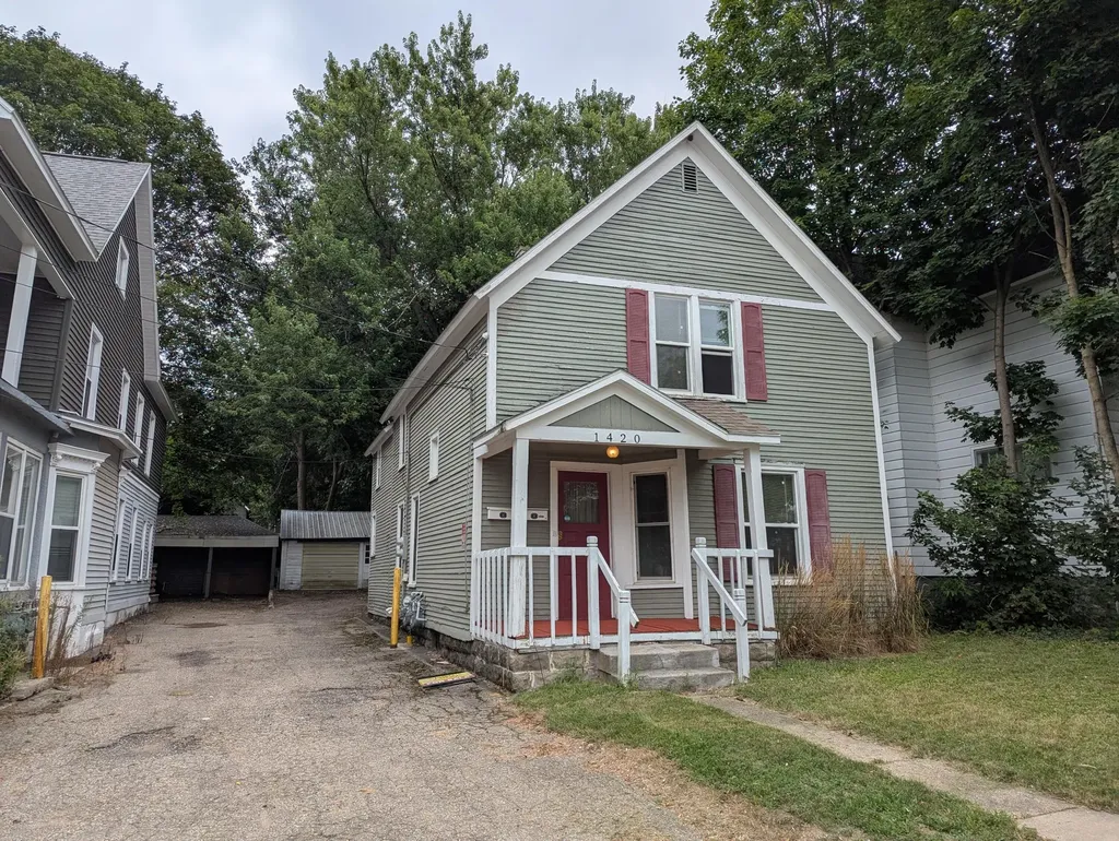 1420 Buffalo Avenue NE Grand Rapids City MI 49505