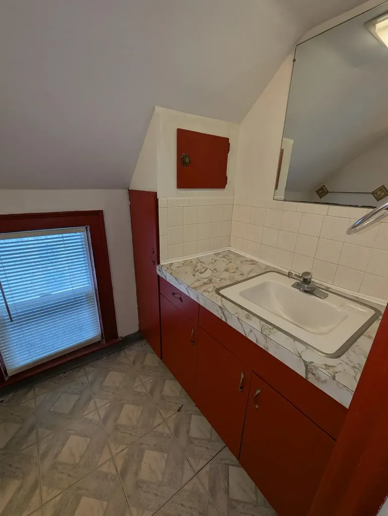 1420 Buffalo Avenue NE Grand Rapids City MI 49505
