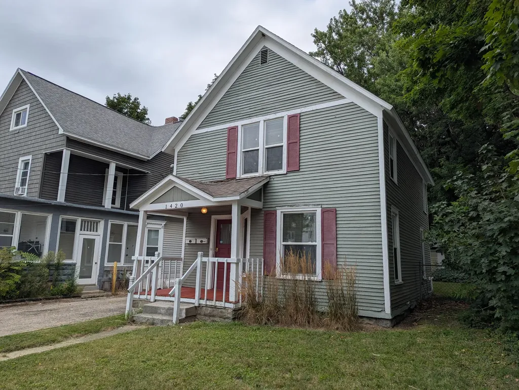 1420 Buffalo Avenue NE Grand Rapids City MI 49505