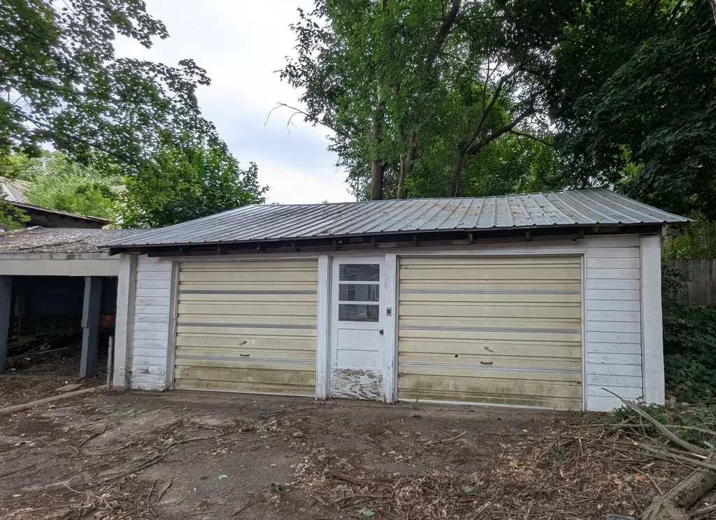 1420 Buffalo Avenue NE Grand Rapids City MI 49505
