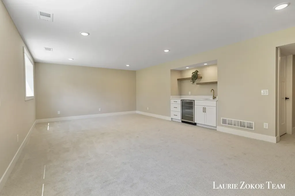 4345 Tallman Woods Drive NW Walker City MI 49534