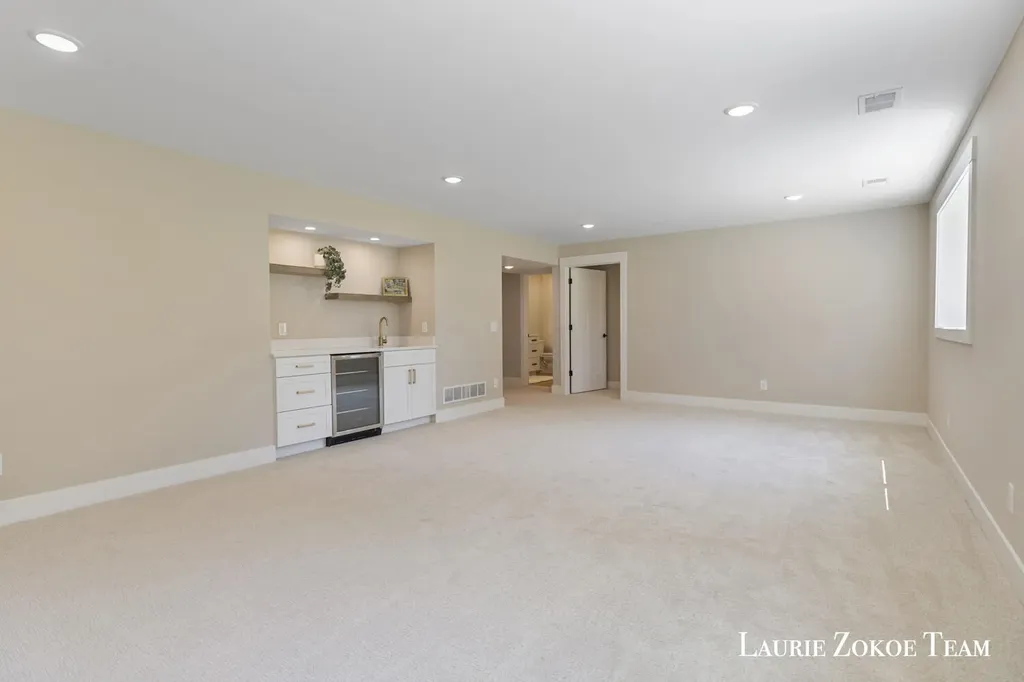 4345 Tallman Woods Drive NW Walker City MI 49534
