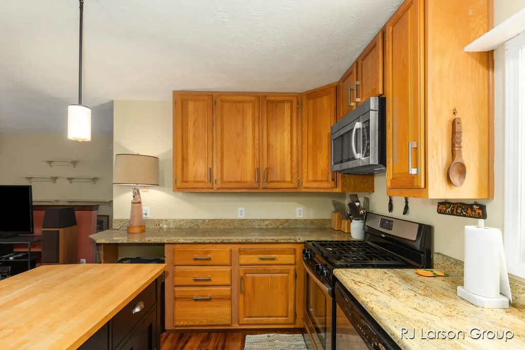 1007 Orchard Avenue Casco Township MI 49090