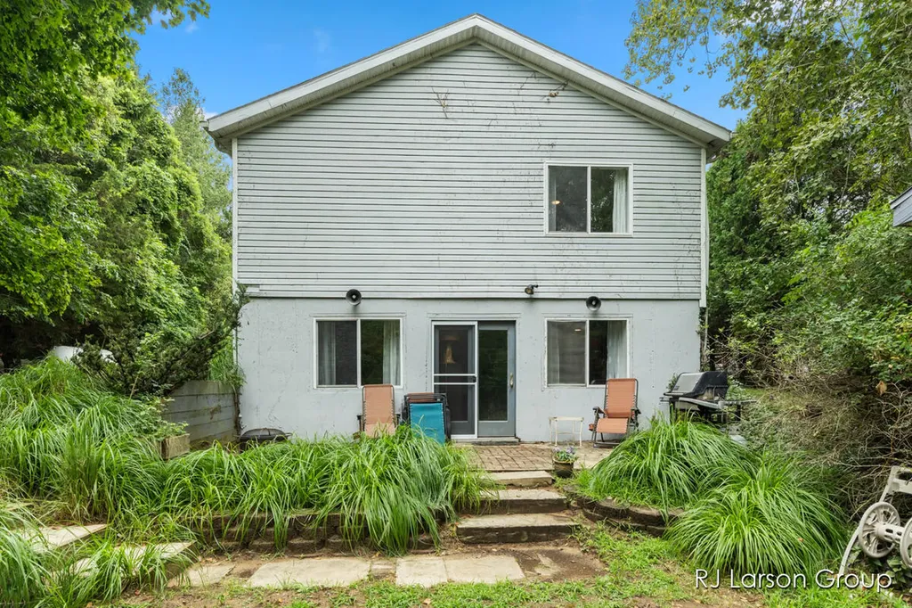 1007 Orchard Avenue Casco Township MI 49090