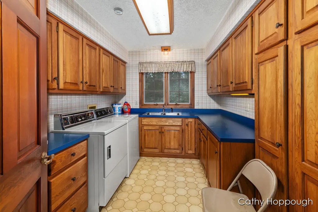 735 Prairie Creek Road Ionia Township MI 48846