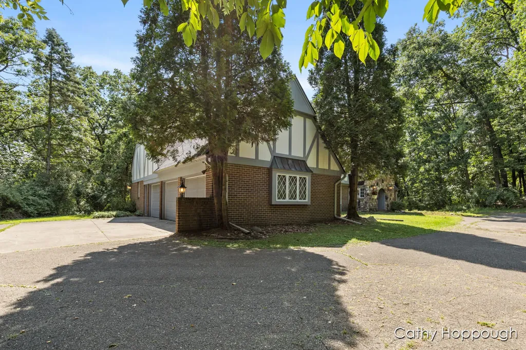 735 Prairie Creek Road Ionia Township MI 48846