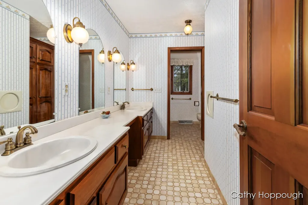 735 Prairie Creek Road Ionia Township MI 48846