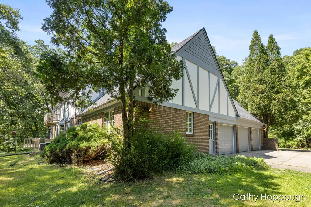 735 Prairie Creek Road Ionia Township MI 48846