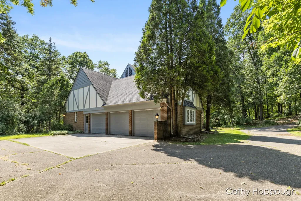 735 Prairie Creek Road Ionia Township MI 48846