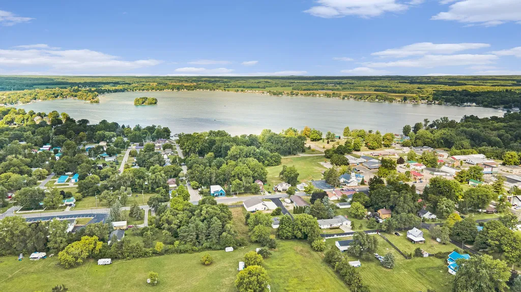 403 S Main Street Crystal Township MI 48818