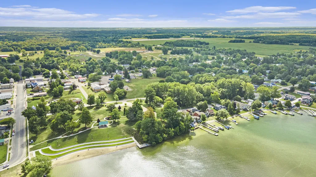 403 S Main Street Crystal Township MI 48818