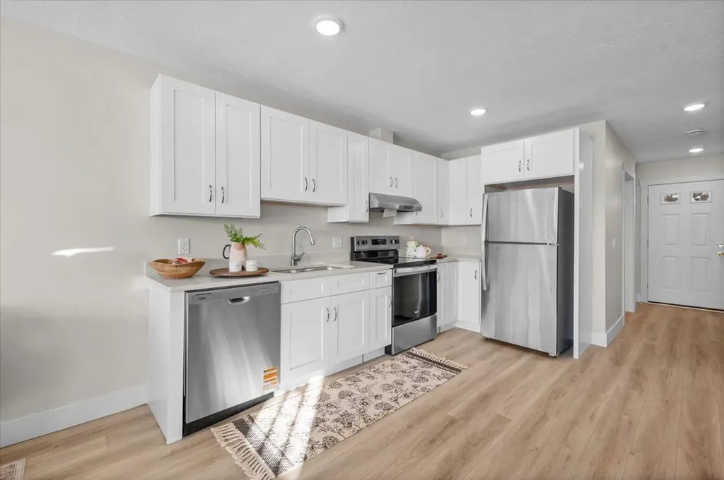452 Pleasant Street SW Grand Rapids City MI 49503