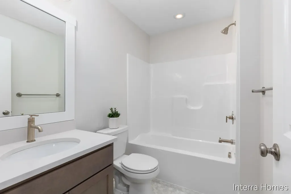 996 Scioto Drive NW Alpine Township MI 49321