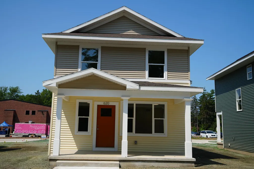 2089 Linden Avenue SE Grand Rapids City MI 49507