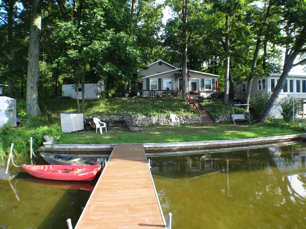 5701 Head Lake Road Hope Township MI 49058