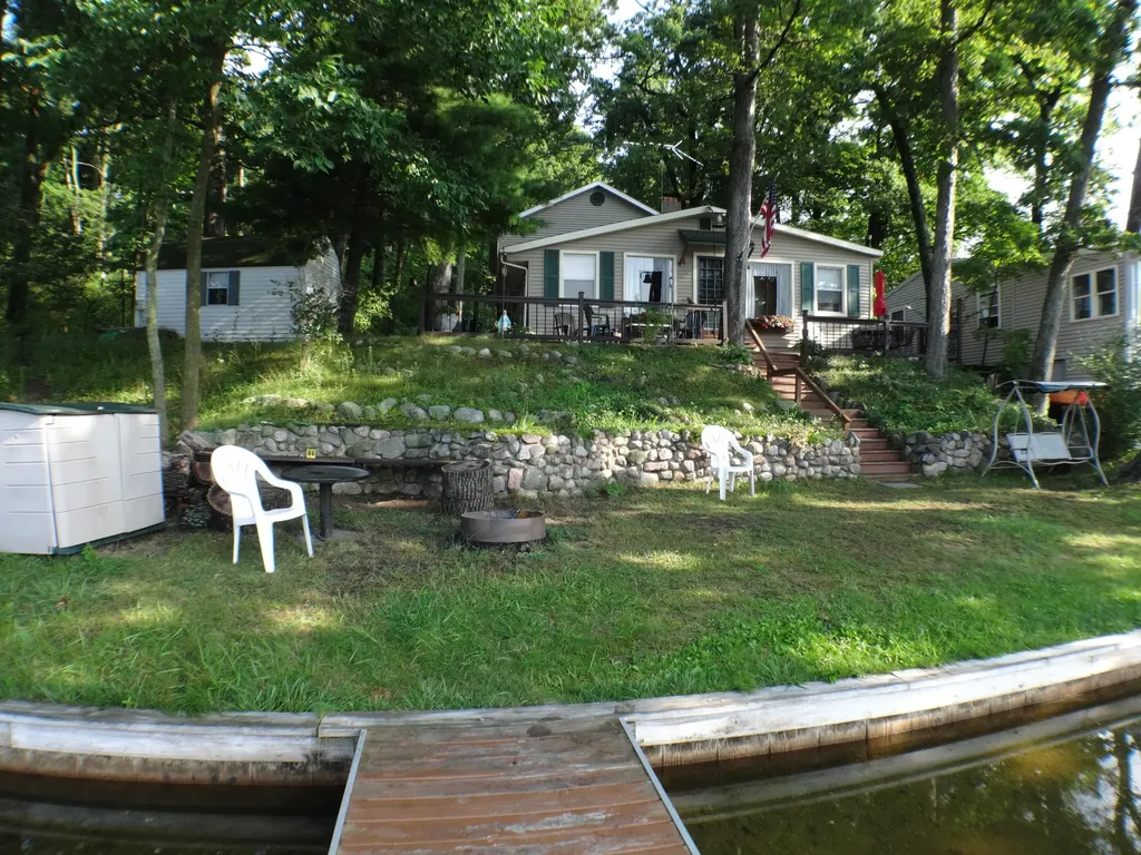 5701 Head Lake Road Hope Township MI 49058