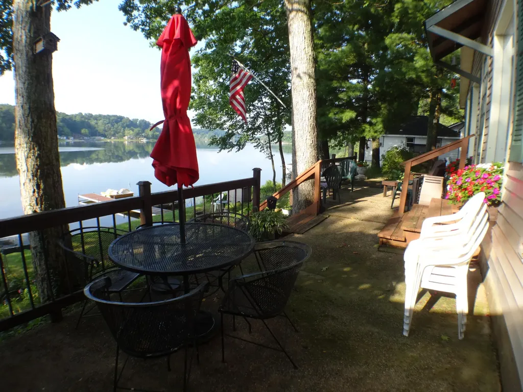 5701 Head Lake Road Hope Township MI 49058