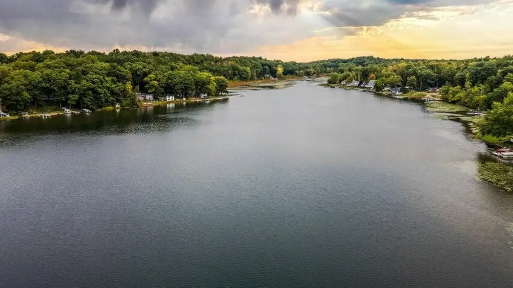 5701 Head Lake Road Hope Township MI 49058