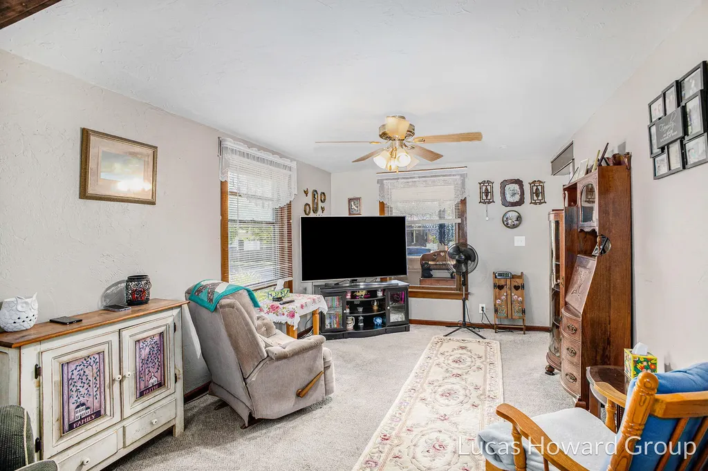 712 Lenore Avenue Lansing City MI 48910
