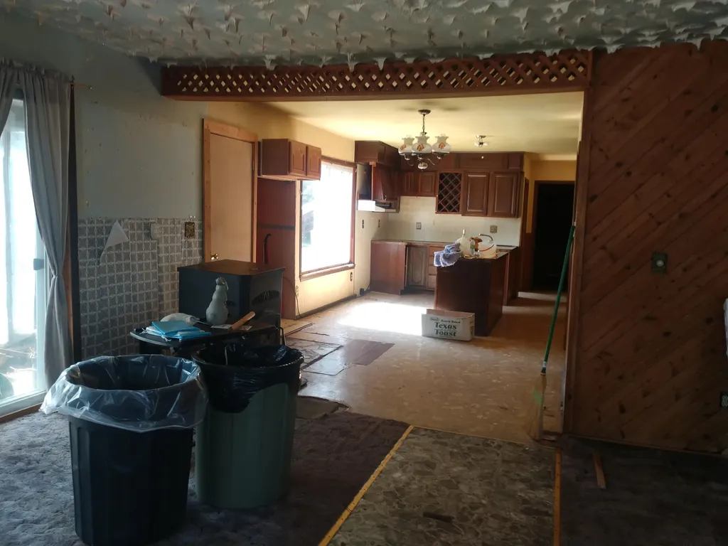 7518 S Crystal Road Bloomer Township MI 48811