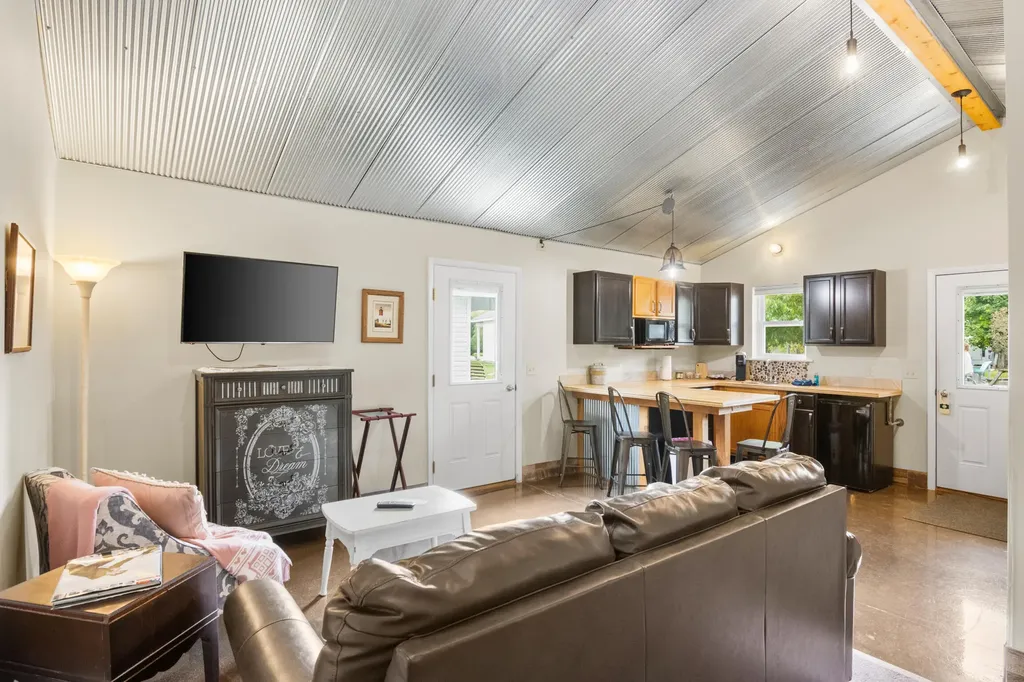 4871 Us Highway 31 N Torch Lake Township MI 49622